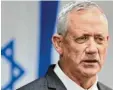  ?? Fotos: dpa ?? Raufen sich Benjamin Netanjahu (oben) und Benny Gantz zusammen?