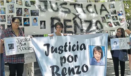  ?? EL DIA ?? Por Renzo. La semana pasada, a 2 meses de la muerte del chico, en La Plata familiares pidieron justicia.