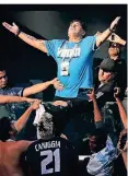  ?? FOTO: CEZARO DE LUCA/DPA ?? Maradona auf der Tribüne bei der WM 2018.