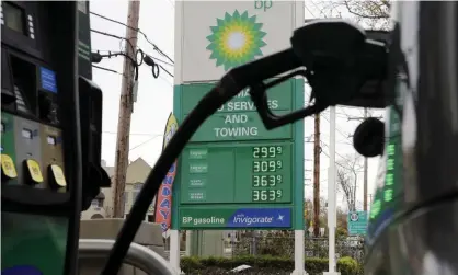  ??  ?? A BP petrol station in New Jersey. Photograph: Mel Evans/AP