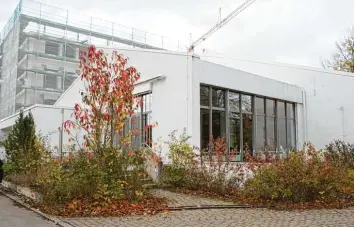  ?? Archivfoto: Wehrmann ?? Das Theodor Heuss Gymnasium wird derzeit generalsan­iert. Mittlerwei­le ist die Planung der Außenanlag­en abgeschlos­sen.