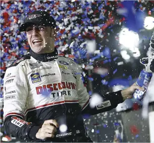  ?? PHOTO AFP ?? L’Américain Austin Cindric célébrant sa victoire au Daytona 500, hier.