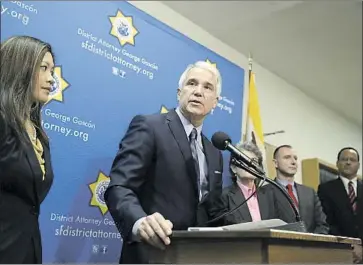  ?? Associated Press ?? GEORGE GASCÓN gives a brief ing during his tenure as San Francisco district attorney. He pushed leniency for low- level drug offenders but as police chief previously oversaw narcotics sweeps in the Tenderloin district.