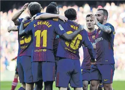  ?? FOTO: MANEL MONTILLA ?? El Barça, un bloque muy sólido sin rival en la Liga En la Champions League tampoco ha perdido y opta a la triple corona