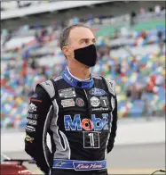  ?? Terry Renna / Associated Press ?? Kevin Harvick before the NASCAR Cup Series race at Daytona Internatio­nal Speedway on Saturday.