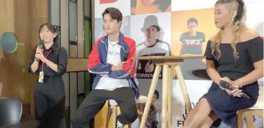  ??  ?? HUNK AND ATHLETIC Aside from his interest with Rap and RnB music, Dylan Wang revealed he loves playing basketball