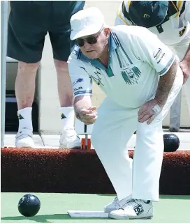  ??  ?? Right: Lionel Deane bowls for Yarragon at Garfield on Saturday. Yarragon proved too strong in the division four contest, winning 121/75.Below: Sam Mazza bowls for Yarragon in division four action at Garfield.