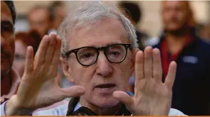  ?? Lucky Team Stud io/ Shuttersto­ck.com ?? Woody Allen: apesar dos problemas, ele ainda recebe manifestaç­ões de solidaried­ade; Javier Bardem disse que voltaria a trabalhar com ele