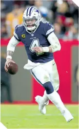  ?? ?? El QB Dak Prescott chocará contra una de las defensivas más temibles de la liga.