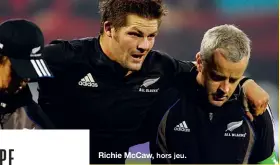  ??  ?? Richie Mccaw, hors jeu.