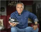  ?? FOTO SS ?? Raffaele Rizzuto (80) had tot 2015 een eigen voetbalsch­oenenfabri­ek in Rapertinge­n.