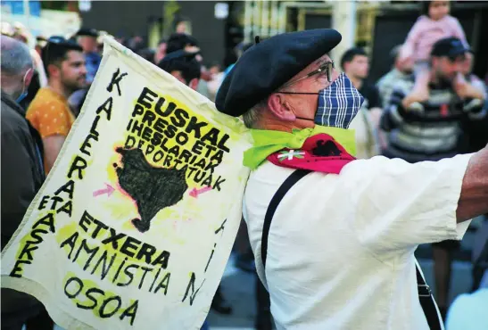  ?? EP ?? Manifestac­ión en Pamplona a favor del acercamien­to de los presos y la amnistía el pasado mes de abril