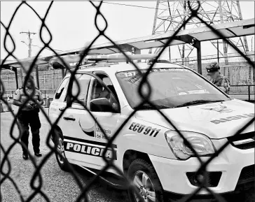  ?? Archivo / el comercio ?? • El pasado miércoles, la Policía realizó controles en el interior de la cárcel de Guayaquil.