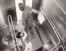  ??  ?? RAKAMAN CCTV kejadian seorang wanita dibelasah sebelum disamun di Stesen MRT Taman Mutiara, Cheras, Khamis lalu.