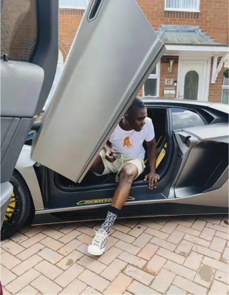  ??  ?? Marvelous Nakamba is reported to have bought a $425 000 Lamborghin­i Aventador recently