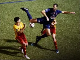  ??  ?? Après leur défaite à domicile contre Saint-Priest (ci-dessus), les Grassois de Romain Andrea veulent éviter de chuter une deuxième fois de suite. (Photo Gilles Traverso)