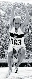  ?? FOTO: DPA ?? Willi Holdorf gewann bei den Olympische­n Spielen 1964 in Tokio Gold im Zehnkampf. Am Sonntag ist er im Alter von 80 Jahren gestorben.
