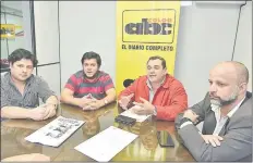  ??  ?? Diego Ayala, Guillermo Velázquez, Jorge Correa, Álex Scuderi, de Asunción Positivo, visitaron ABC.
