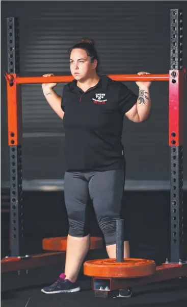  ?? Picture: STEWART McLEAN ?? BIG LIFT: Samantha Jackson is off to Melbourne to compete in the national strongman titles in Melbourne in March. Sam holds the national title for pulling an armoured car.