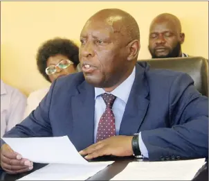  ?? — (Picture by Munyaradzi Chamalimba) ?? ZANU-PF Manicaland provincial chairman Cde Samuel Udenge addresses the media during a Press conference at ZANU-PF Headquarte­rs in Harare yesterday.