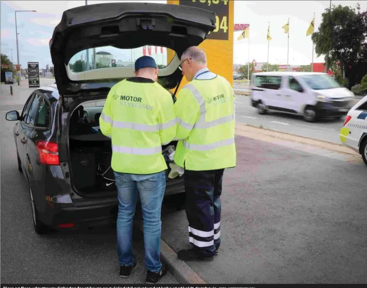  ?? FOTO: MOTORSTYRE­LSEN ?? Flere og flere udnytter muligheden for at bruge en gulpladebi­l privat ved at købe et såkaldt dagsbevis.