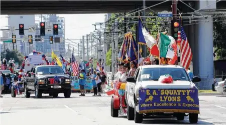  ?? Dave Rossman ?? The 24th annual Cinco de Mayo Parade makes its way downtown Saturday morning.