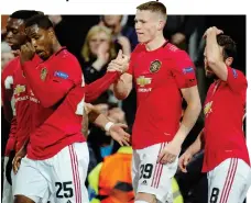  ?? ANSA ?? Scott McTominay mette a segno il terzo gol del Manchester United