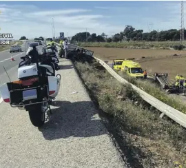  ?? Photo: Guardia Civil ?? The site of the crash on the AP-7