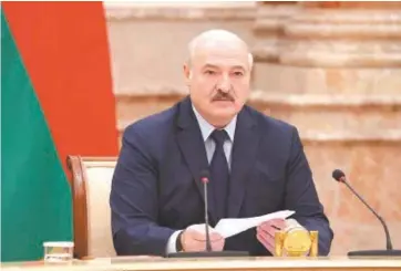  ?? ?? Александр Лукашенко, принимая участие в расширенно­м заседании Конституци­онной комиссии, сообщил, что референдум по новой редакции Основного Закона Беларуси состоится не позднее февраля 2022 года.