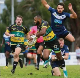  ?? (Photo Laurent Martinat) ?? Les Hyérois (ici face à Beaune) ont mis près d’une heure à rentrer dans leur match dimanche à Villeurban­ne.