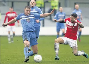 ?? Www.mphotograp­hic.co.uk ?? ●●Josh Amis in action against Salford