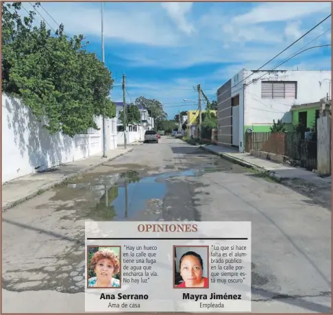  ??  ?? La calle Lázaro Cárdenas está situada por la avenida Central en el barrio de Santa Ana, Campeche