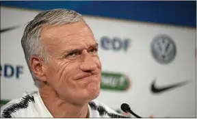  ??  ?? Pour Didier Deschamps, le statut de réserviste est une récompense.