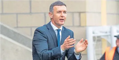  ?? Pictures: Mhairi Edwards/SNS. ?? Clockwise, from left: Jack Hamilton is looking forward to the clash with Rangers; Kenny MIller, seen fending off Connor Goldson, is in goalscorin­g form; and manager Jim McIntyre.