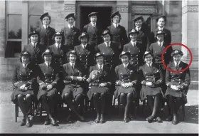  ?? ?? Christian (circled) with some of her fellow Wrens during the Second World War