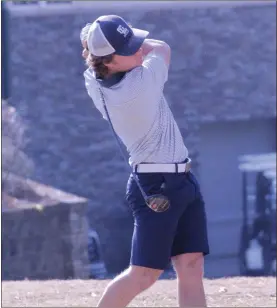  ?? Scott Herpst ?? Gordon Lee’s Zane Blaylock carded a 42 at the Lafayette Golf Course on Thursday to help the Trojans defeat LFO in the first nine-hole match of the season for both schools.