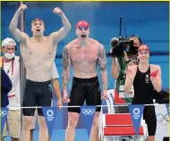  ??  ?? DIFFERENT PLANET GB clock mixed relay world record
