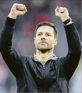  ?? FOTO: AP ?? Xabi Alonso, el domingo tras el 2-3 en Friburgo y dar otro paso hacia la Bundesliga