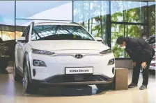  ?? SEONGJOON CHO/BLOOMBERG FILES ?? Hyundai's global recall affects electric Kona crossovers, Ioniq compact cars and Elec City buses that were manufactur­ed from November 2017 to March 2020.