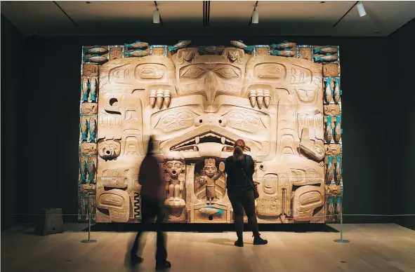  ?? — DARBY MAGILL ?? Haida artist James Hart’s The Dance Screen provides a dramatic start to a tour of the Audain Art Museum’s collection.