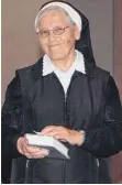  ?? FOTO: JOHANNES JUNKER ?? Schwester Philothea aus Tettnang wirkt schon seit Jahrzehnte­n in Simbabwe.
