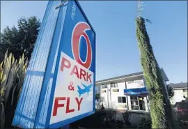  ?? Elaine Thompson Associated Press ?? MOTEL 6 said that it had ordered its locations in September not to hand over lists of residents to ICE without a warrant. Above, a Motel 6 in SeaTac, Wash.