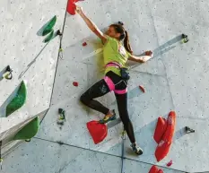  ?? Foto: DAV ?? Annika Müller war bei den bayerische­n Nachwuchsm­eisterscha­ften in ihrer Alters‰ klasse in Lead und Bouldern nicht zu schlagen.