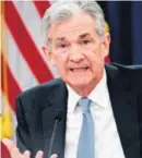  ?? AP ?? La FED, que dirige Jerome Powell, estudia acelerar el ritmo del alza en las tasas.