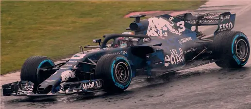  ?? GETTY IMAGES ?? Daniel Ricciardo al volante della RB14 ieri a Silverston­e: la Red Bull ha colto 8 Mondiali (4 piloti e altrettant­i costruttor­i), 55 vittorie e 58 pole