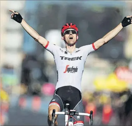  ?? FOTO: GETTY ?? Bauke Mollema culminó con victoria su valiente ataque a unos 30 kilómetros del final de la etapa