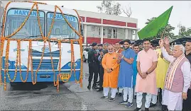  ?? ?? Haryana chief minister flags off the new bus service from Pehowa to Karnal on Wednesday.