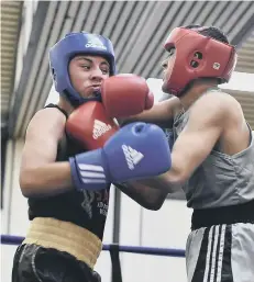  ??  ?? Mohammed Tayyib (left) beat Hisham Ellis.