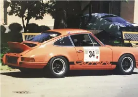  ??  ?? Below left: Russell Lewisprepp­ed 911SC, which was driven by Paul Edwards. It was a double championsh­ip winner in 1996 and 1997
Below right: 2.7RS Sport. Built for and run in Tour Auto, Tour Britannia, Tour Espania, Cento Ore
