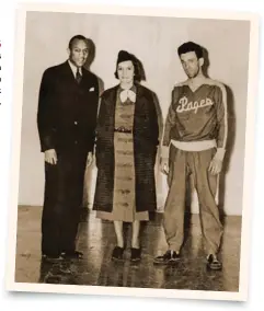  ??  ?? JESSE OWENS joined Jackie’s parents, Evelyn and Chester, at an Oregon track event in the 1930s.